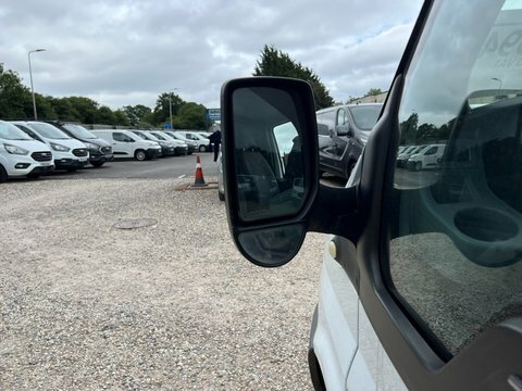 Ford Transit Custom 2.2 300 Shr 9 Str 115 Bhp White #15