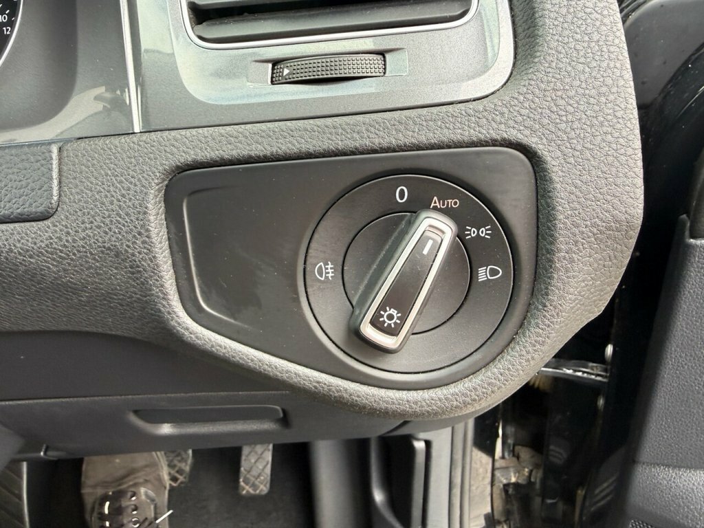 Volkswagen e-Golf E-golf Black #32