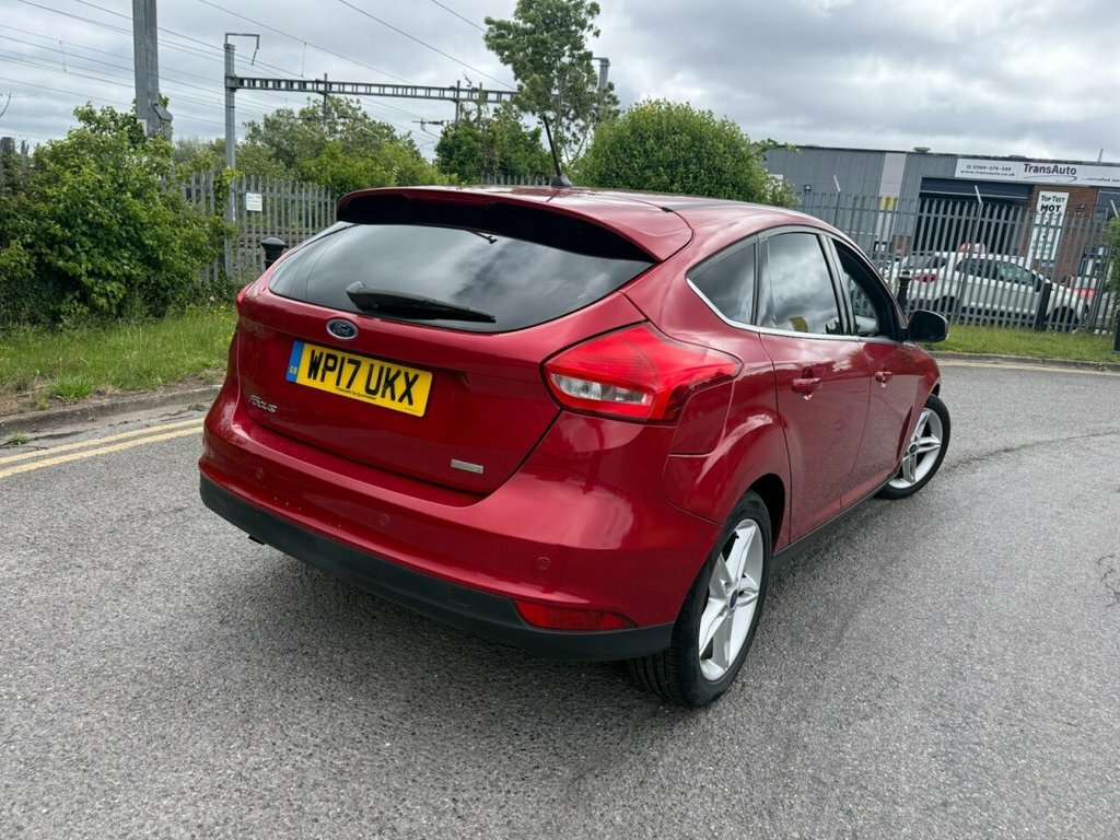 Ford Focus 1L Zetec Edition WP17UKX Red #3