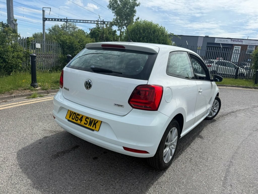 Volkswagen Polo 1L Se White #3
