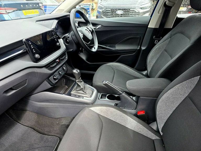 Skoda Fabia 1.0 Tsi Se Comfort EJ24XNC Blue #2