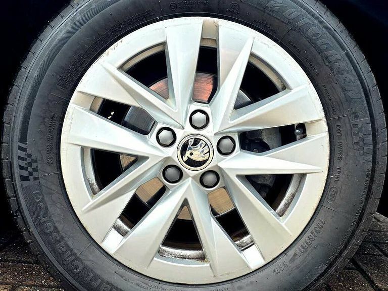 Skoda Fabia 1.0 Tsi Se Comfort EJ24XNC Blue #5
