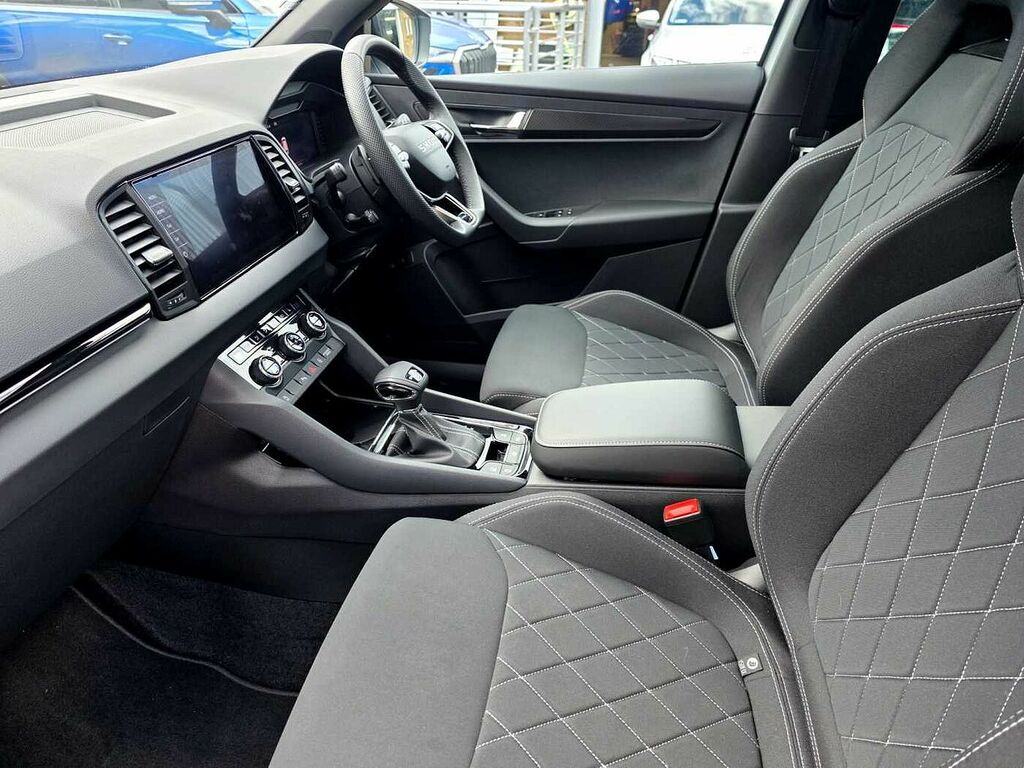 Skoda Karoq 2.0 Tsi Sportline Edition 4X4 Dsg Silver #2
