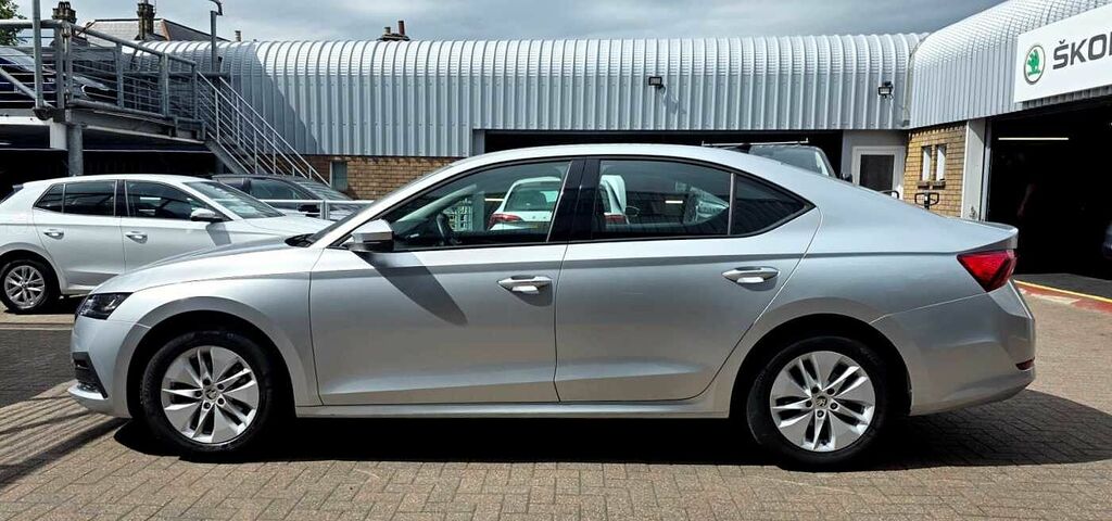 Skoda Octavia 1.0 Tsi Se EK73KBE Silver #4
