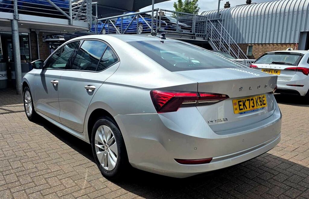 Skoda Octavia 1.0 Tsi Se EK73KBE Silver #3