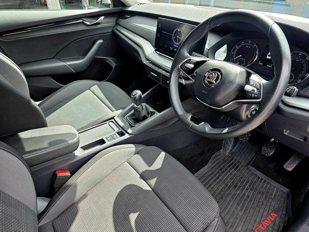 Skoda Octavia 1.0 Tsi Se EK73KBE Silver #6