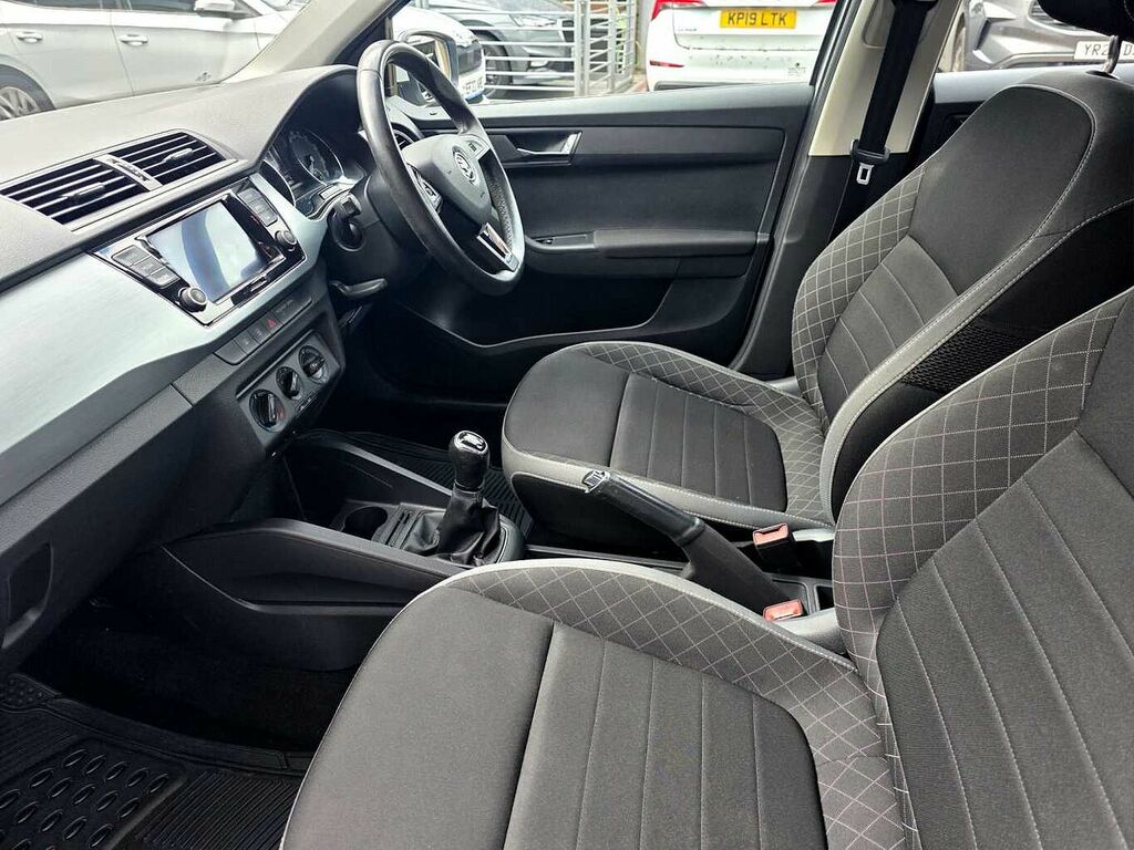 Skoda Fabia 1.0 Mpi 75 Se LK19ACZ White #2