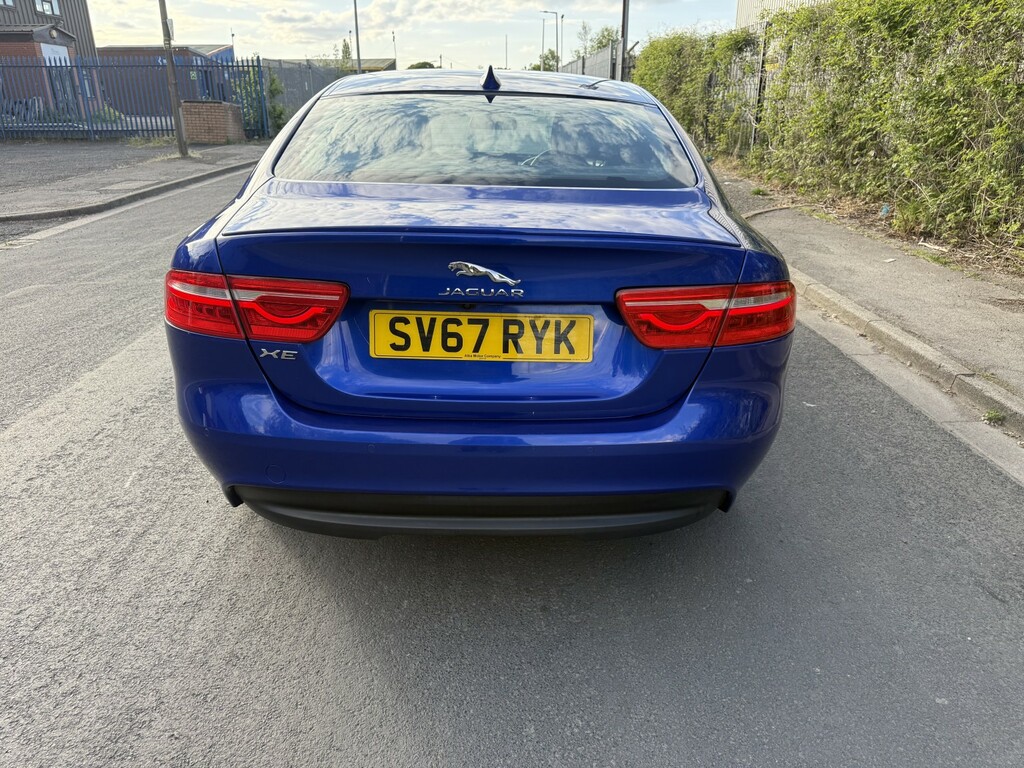 Jaguar XE Prestige White #51