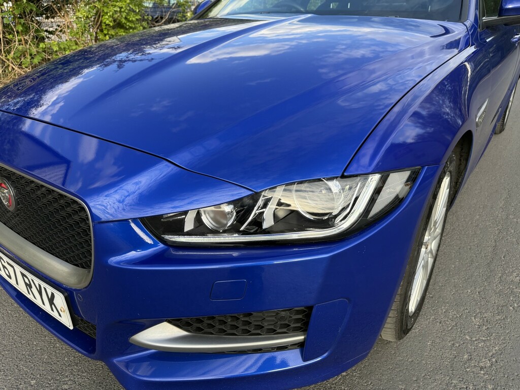 Jaguar XE Prestige White #56