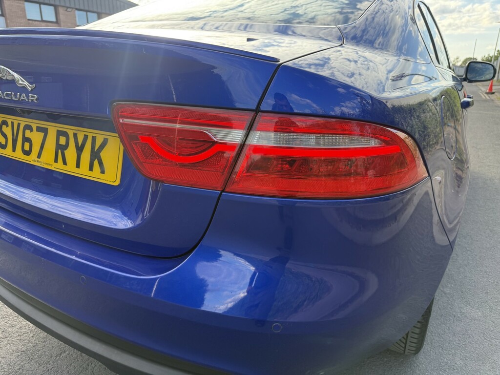Jaguar XE Prestige White #53