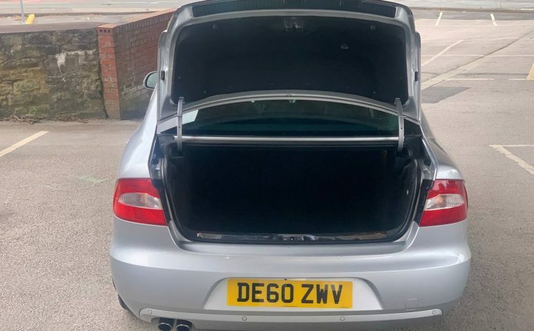 Skoda Superb 2L Elegance Brown #8