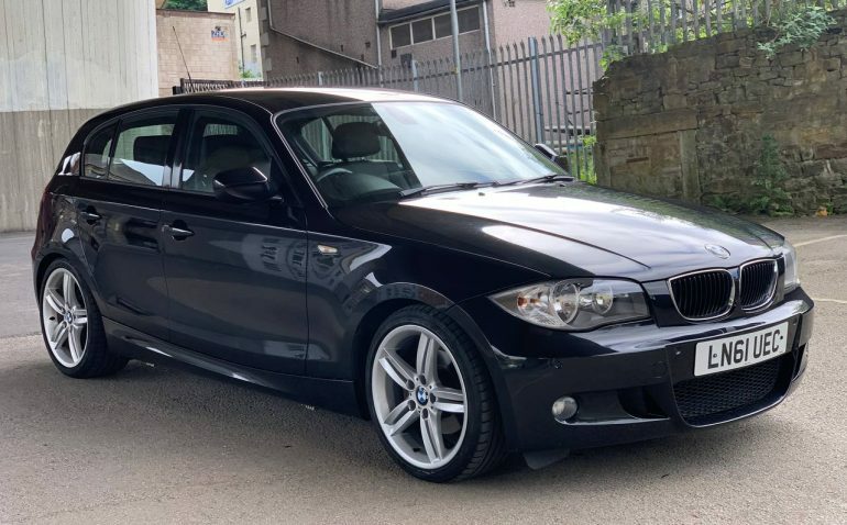 BMW 1 Series Es Black #1