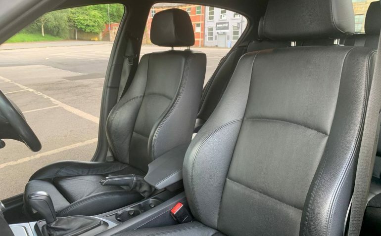 BMW 1 Series Es Black #14