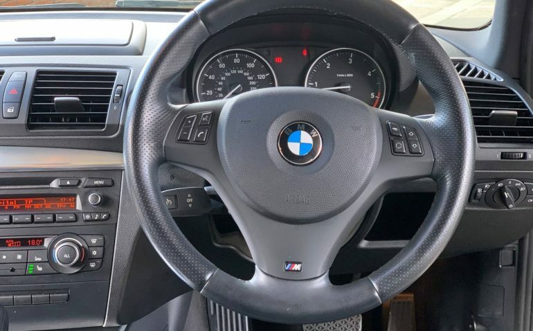 BMW 1 Series Es Black #23