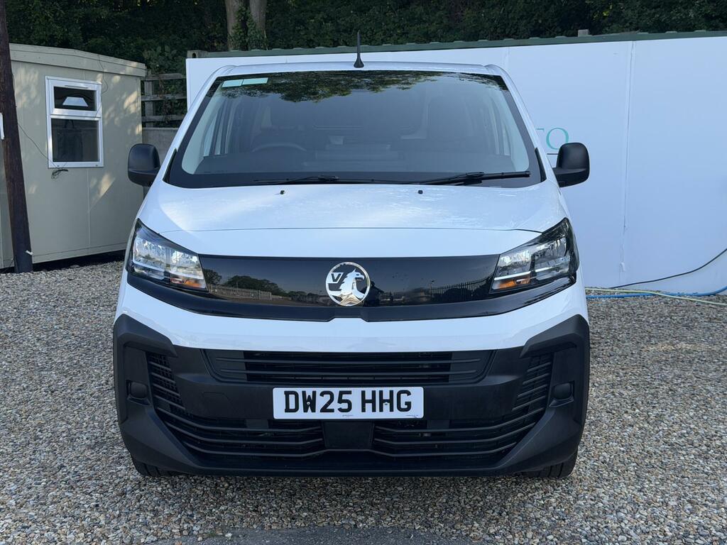 Vauxhall Vivaro Prime White #2