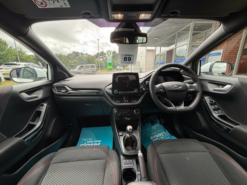 Ford Puma Suv WJ24JGZ White #3