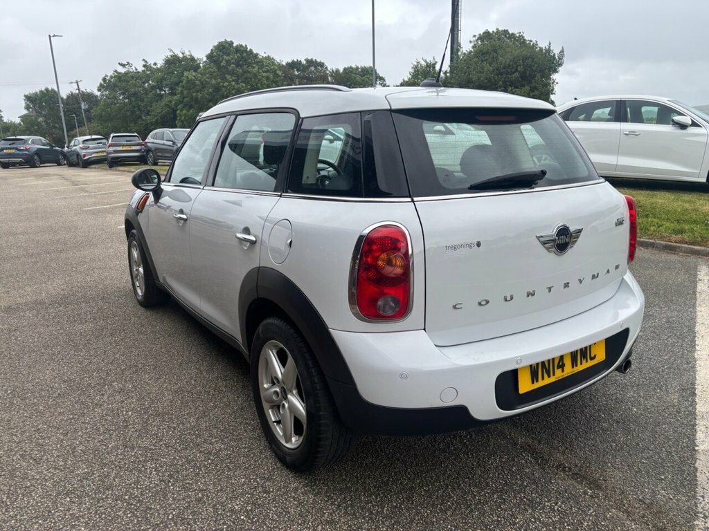 Mini Countryman Suv White #2
