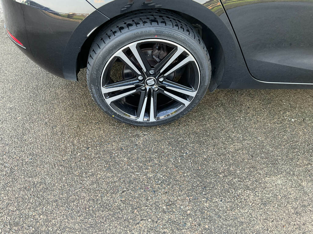 Seat Leon 2.0 Tdi Se UGZ8349 Black #6