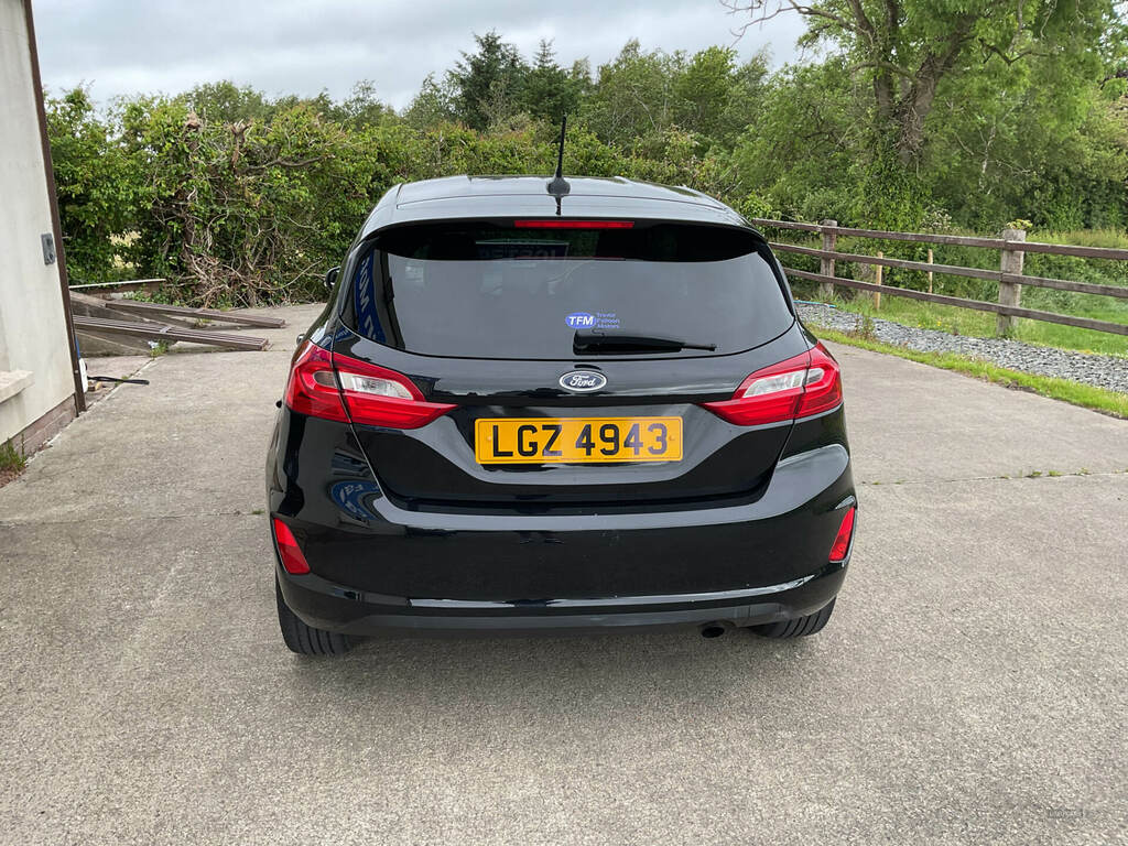 Ford Fiesta 1.5 Tdci 120 Titanium LGZ4943 Black #4