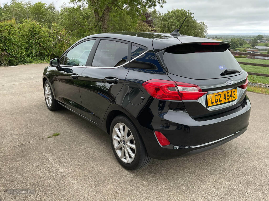 Ford Fiesta 1.5 Tdci 120 Titanium LGZ4943 Black #3