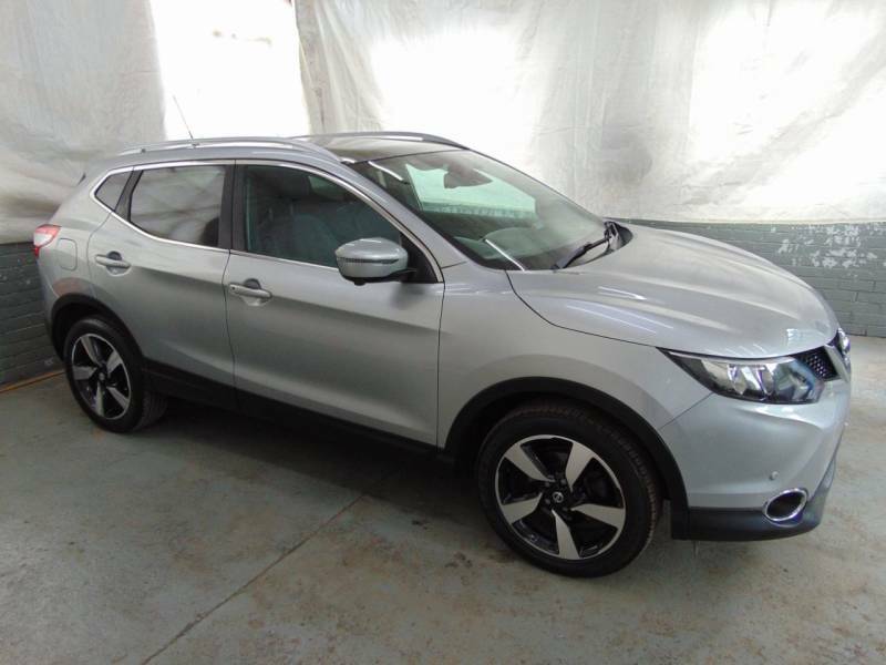 Nissan Qashqai 1.2 Dig-t N-vision - 2017 17 BD17EUF Silver #2