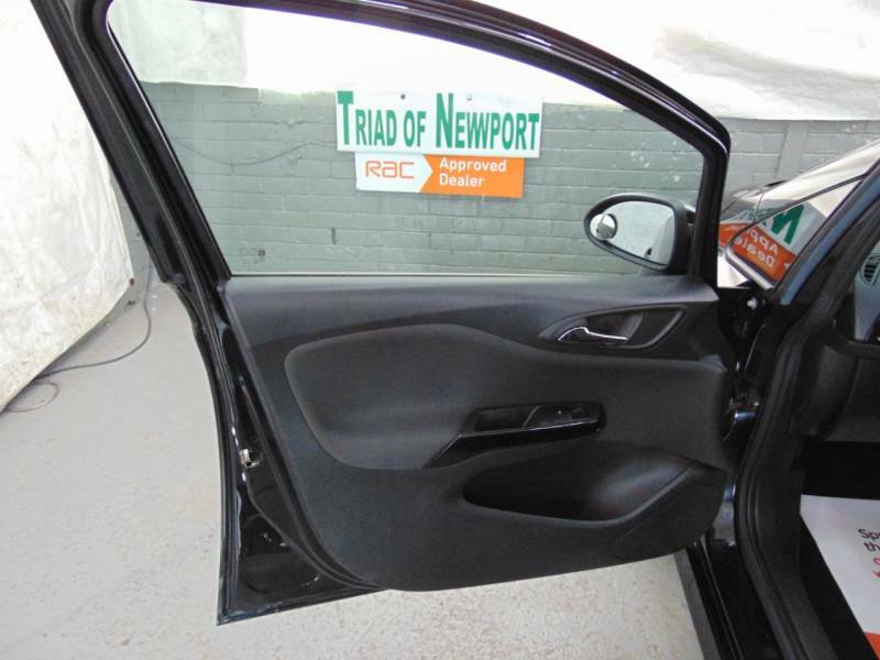 Vauxhall Corsa Vauxhall Corsa 1.4 Griffin Hatchback Red #23