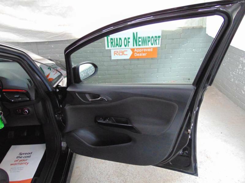 Vauxhall Corsa Vauxhall Corsa 1.4 Griffin Hatchback Red #16