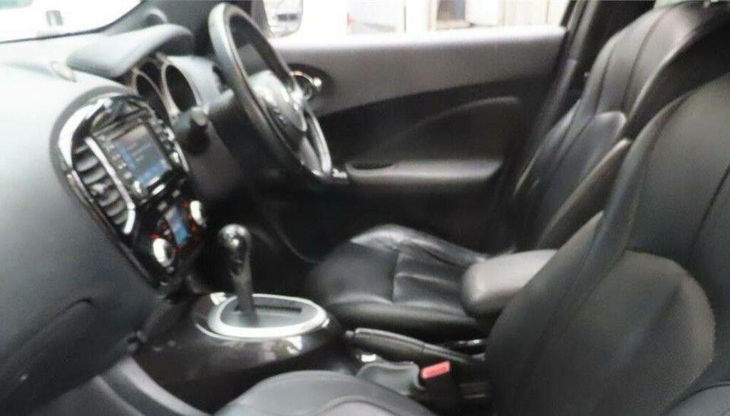 Nissan Juke 1.6 Tekna Xtron Euro 6 MV67YSR White #2