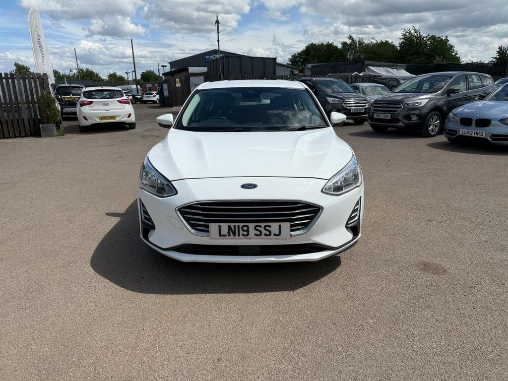 Ford Focus Active White #2