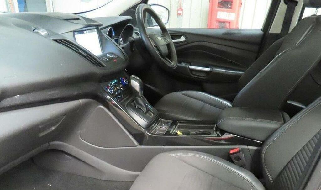 Ford Kuga 1.5 Tdci Titanium Powershift Euro 6 Ss Grey #2