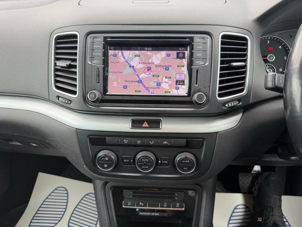 Volkswagen Sharan 2.0 Se Navigation Tdi 148 Bhp Silver #11