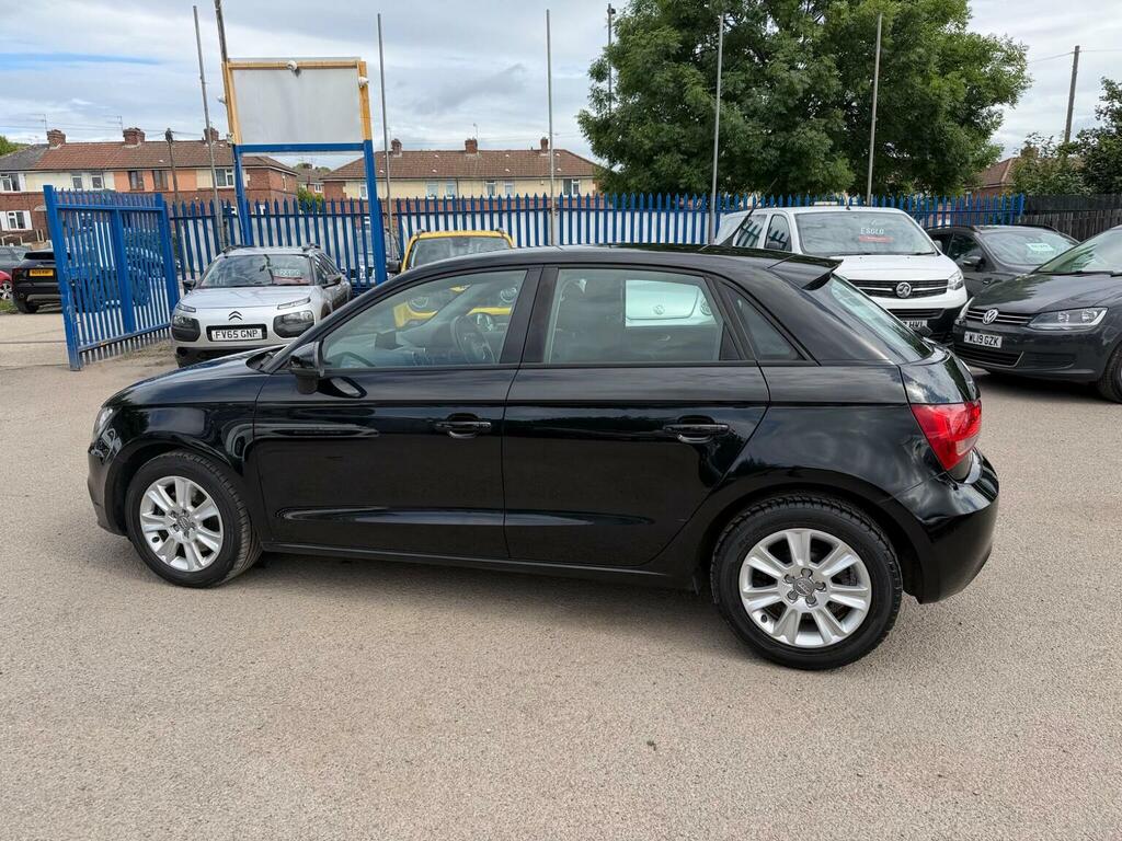 Audi A1 1.6 Tdi Se Sportback Euro 5 Ss Black #4