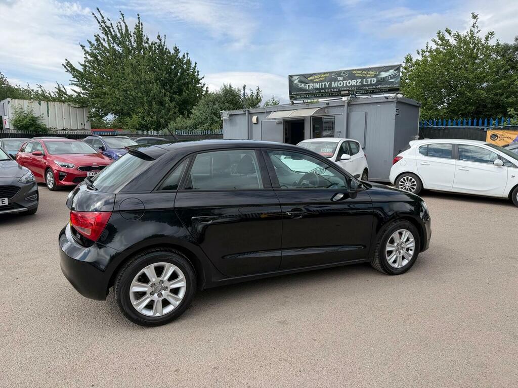 Audi A1 1.6 Tdi Se Sportback Euro 5 Ss Black #6
