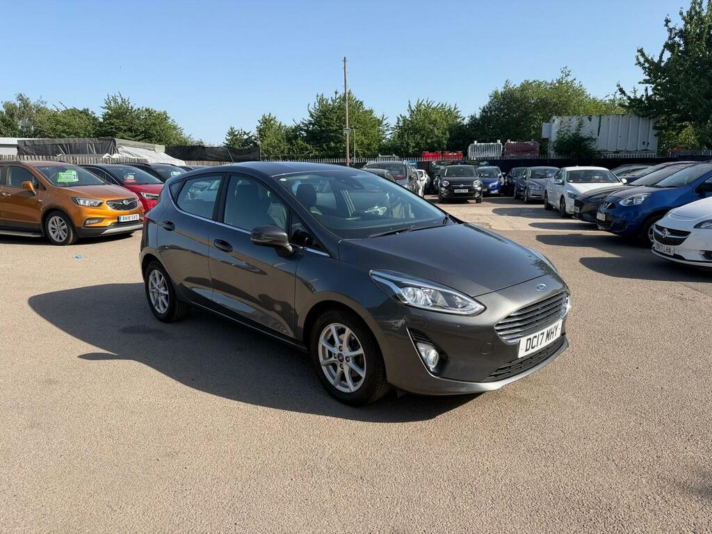 Ford Fiesta 1.1 Ti-vct Zetec Euro 6 Ss Grey
