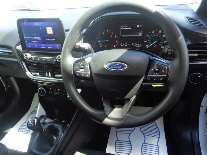 Ford Fiesta Trend  #6