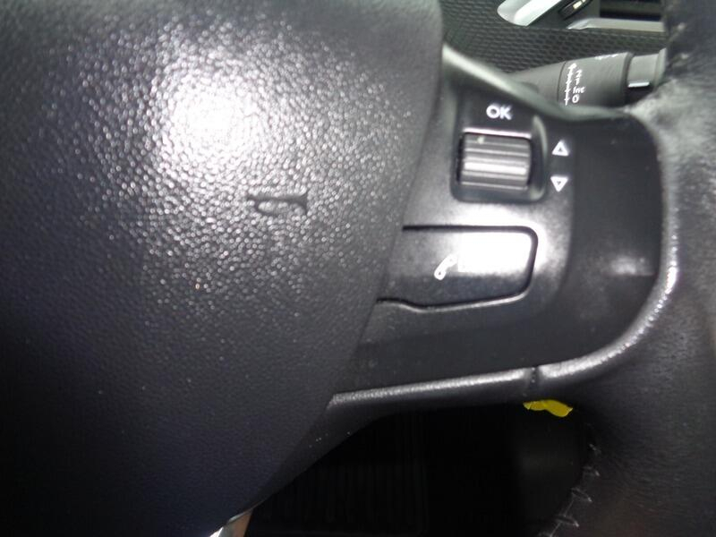 Peugeot 208 1.2 Puretech Allure Euro 6 Black #12