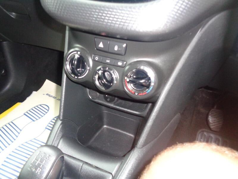 Peugeot 208 1.2 Puretech Allure Euro 6 Black #8