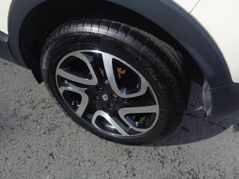 Renault Captur Dynamique S Nav Dci SC65KYN #4