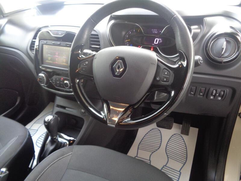 Renault Captur Dynamique S Nav Dci SC65KYN #5