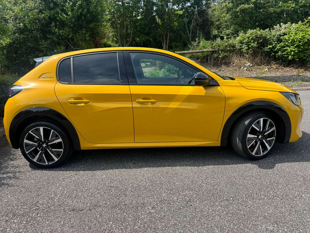 Peugeot 208 1.2 208 Gt Line Puretech Ss KR70RTZ Yellow #2