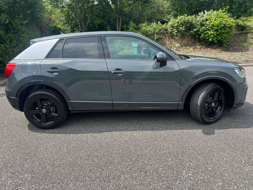 Audi Q2 1.6 Q2 Sport Tdi Grey #2