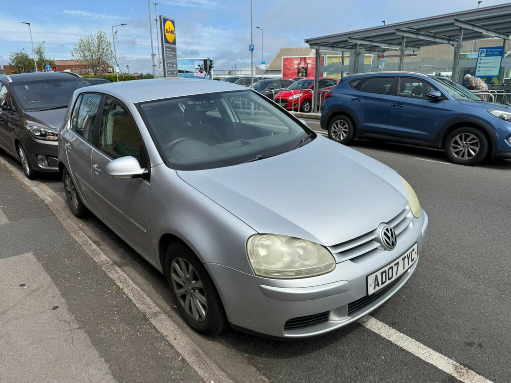 Volkswagen Golf Match Fsi 5-Door Silver #4