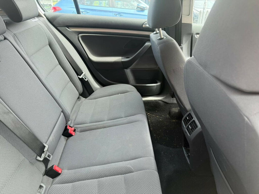 Volkswagen Golf Match Fsi 5-Door Silver #7