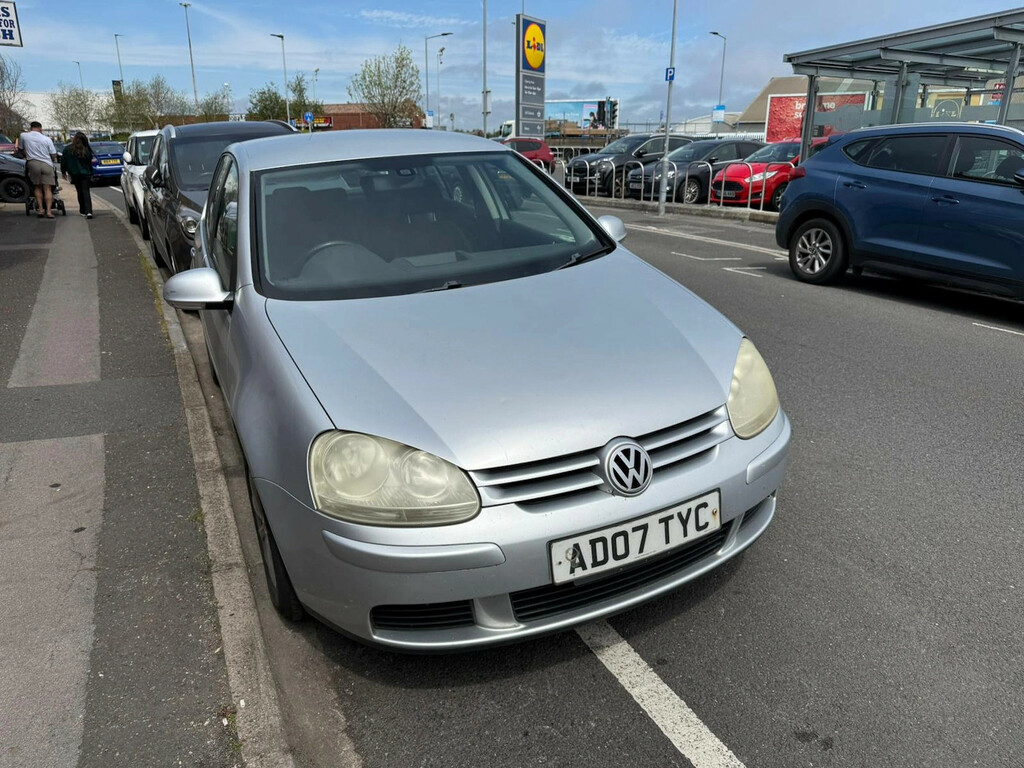 Volkswagen Golf Match Fsi 5-Door Silver #2