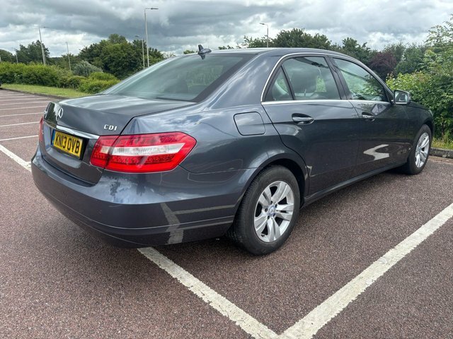 Mercedes-Benz E Class E220 Cdi Blueefficiency Se Grey #5