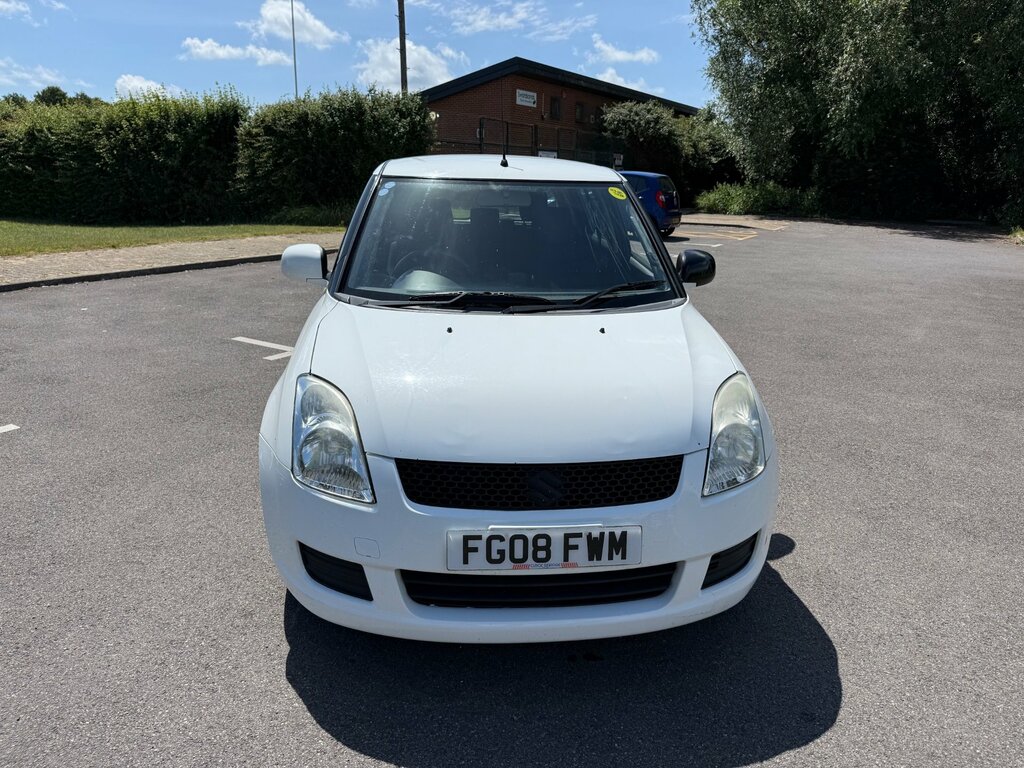 Suzuki Swift 1.3 Gl Hatchback 140 Gkm, 91 B White #3