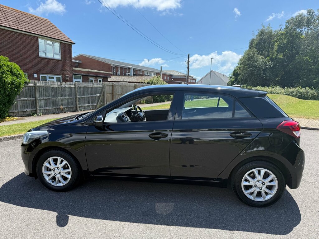 Hyundai I20 1.4 Se Hatchback Euro 6 100 Ps Black #5