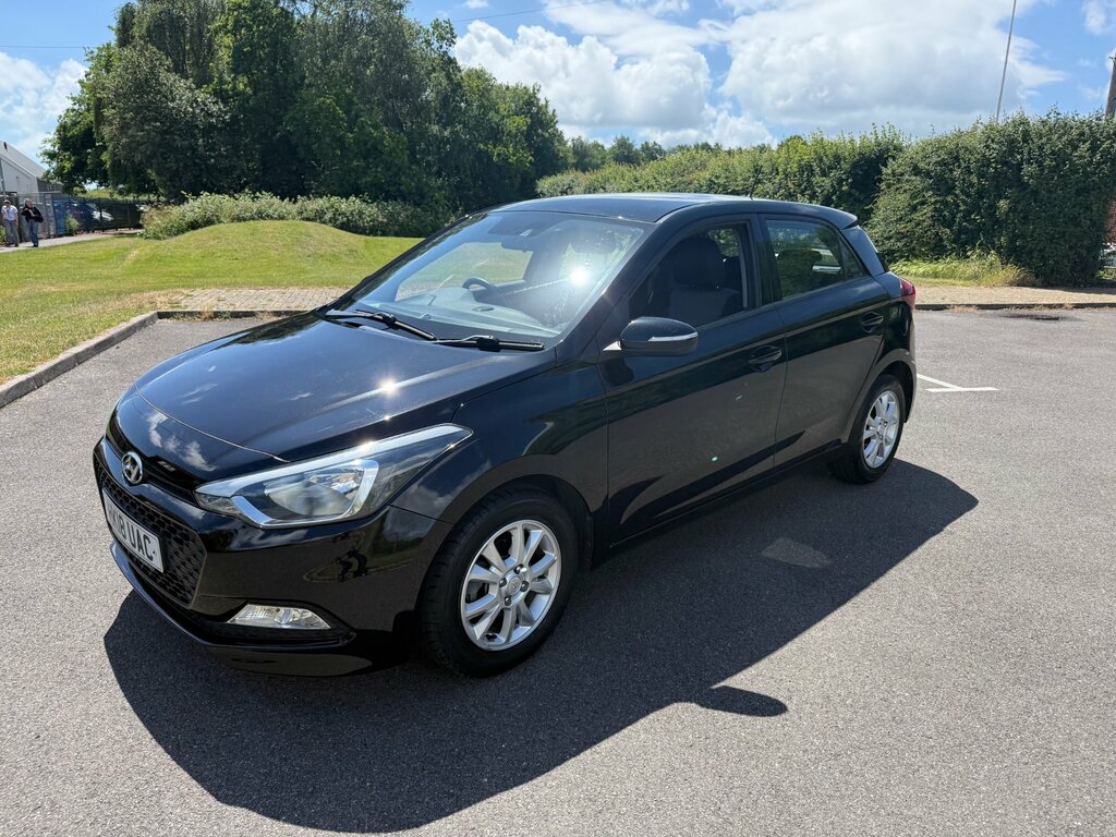 Hyundai I20 1.4 Se Hatchback Euro 6 100 Ps Black