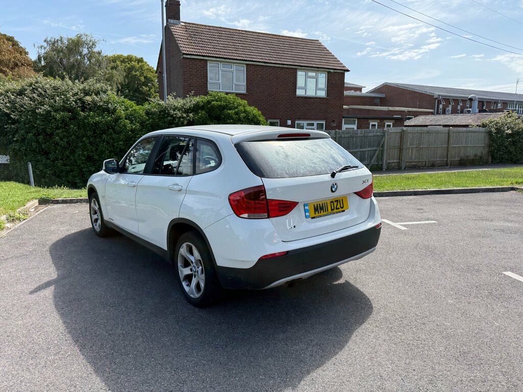 BMW X1 Estate 2.0 Black #16