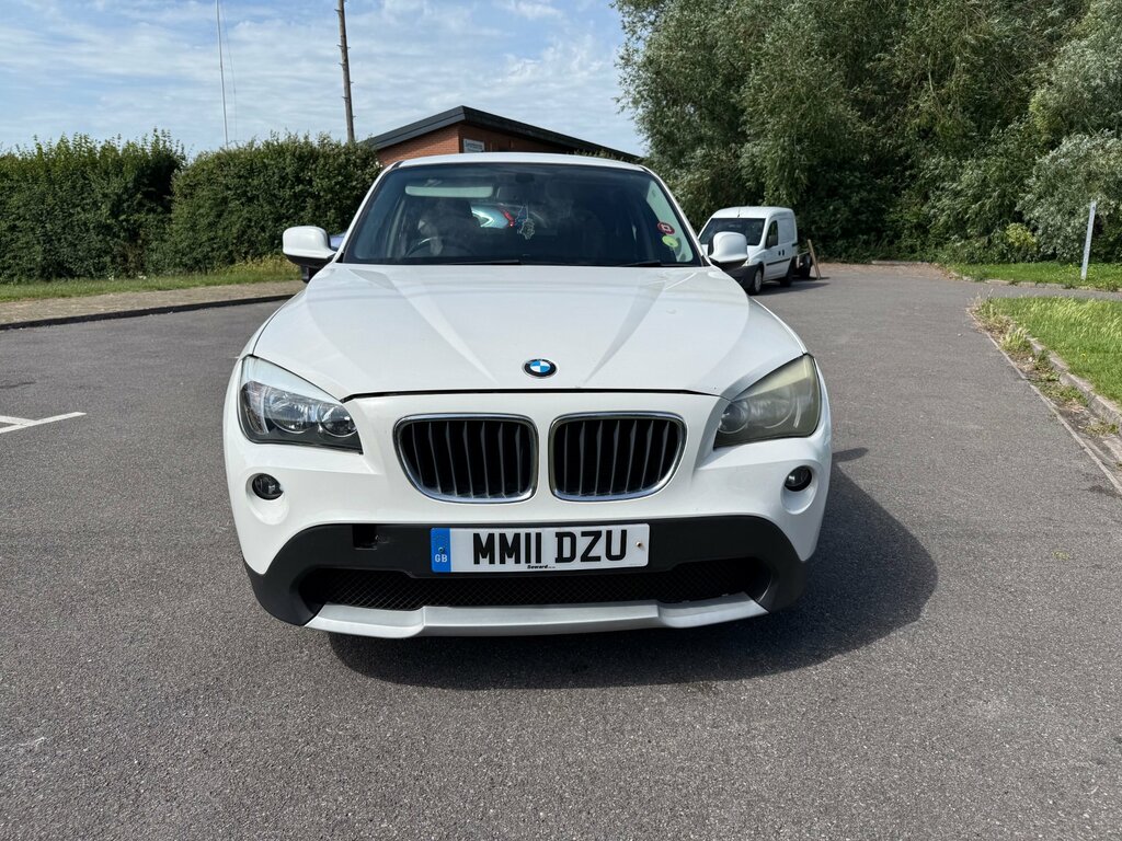 BMW X1 Estate 2.0 Black #25